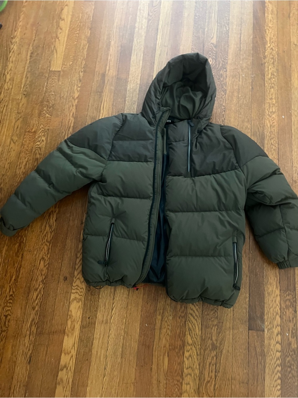 Tumi Men's Hooded Puffer Jacket - Olive